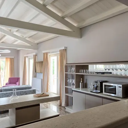 Villa Luxurious In Svetvincenat With Heated Swimming Pool *